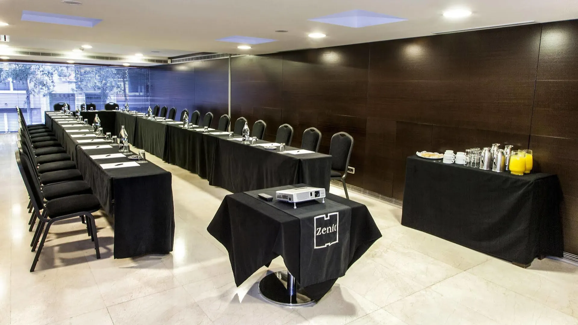 Zenit Borrell Hotel Barcelona 4*,